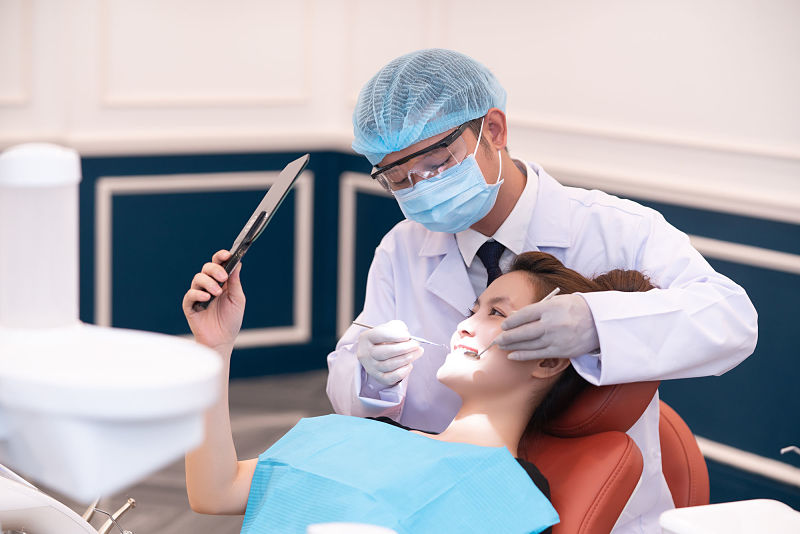Nha khoa có nhiều dịch vụ thăm khám răng miệng nổi bật