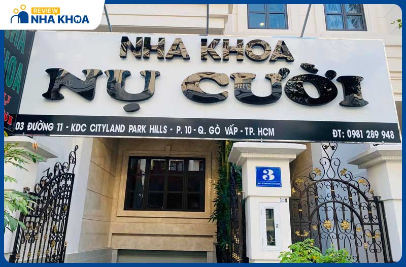 Nha khoa Nụ Cười chuyên thực hiện cạo vôi răng ở mọi cấp độ, kỹ thuật an toàn