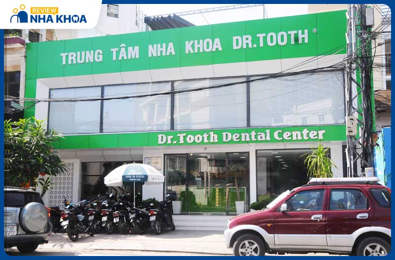 Khách hàng nước ngoài luôn chọn nha khoa Dr Tooth khi có nhu cầu làm trắng răng