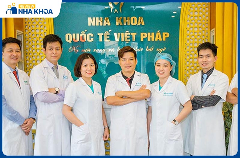 Đội ngũ bác sĩ Nha khoa Quốc tế Việt Pháp có khả năng điều trị tốt chứng hôi miệng do bệnh lý