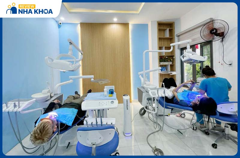 Dana Dental đầu tư nhiều máy móc hiện đại, ứng dụng công nghệ thông minh