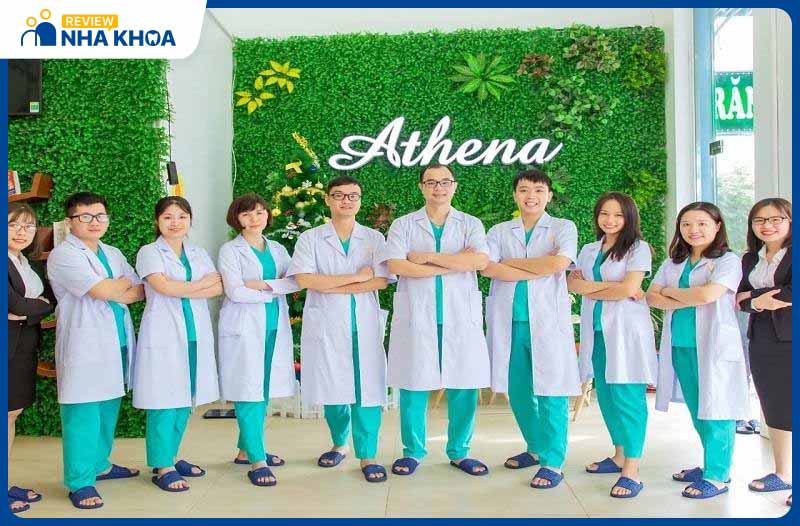 Nha khoa Athena Hạ Long với đội ngũ bác sĩ nhiệt huyết