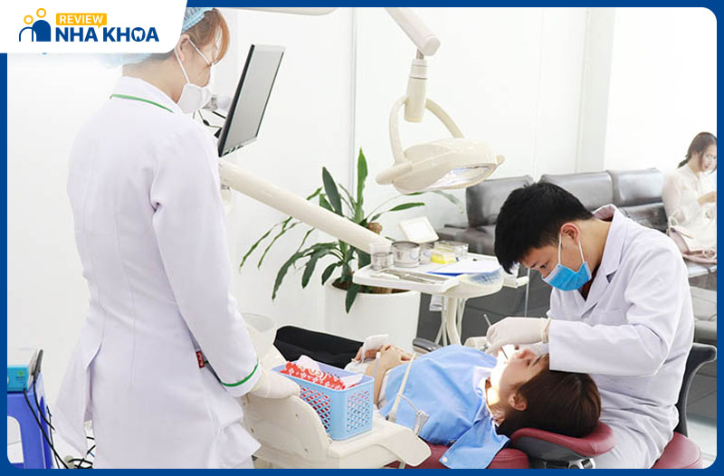 Nha khoa Quốc tế Dental Clinic International - Hải Dương nhổ răng khôn không đau bằng máy piezotome