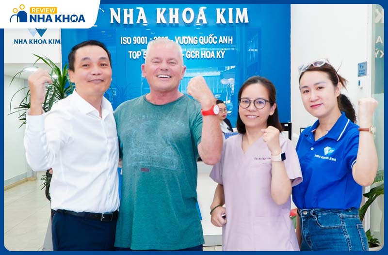 Nha khoa Kim thực hiện phẫu thuật cười hở lợi an toàn và đạt hiệu quả thẩm mỹ cao