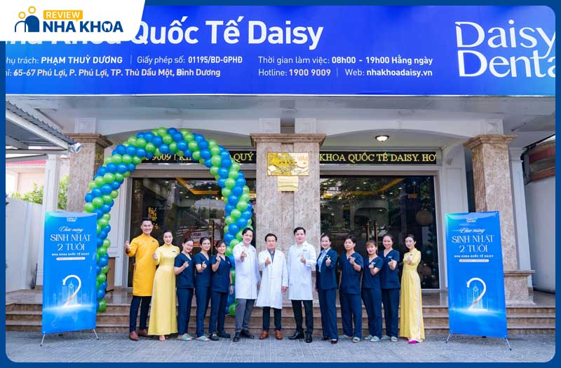 Nha khoa Quốc tế DAISY sử dụng công nghệ sóng siêu âm tiên tiến trong việc lấy cao răng