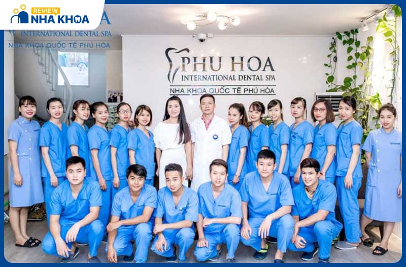 Nha khoa Quốc tế Phú Hòa được nhiều người lựa chọn vì có bác sĩ giỏi